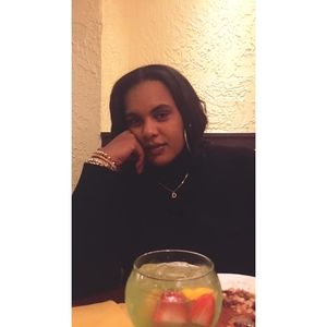 Meet your Posher, Dana